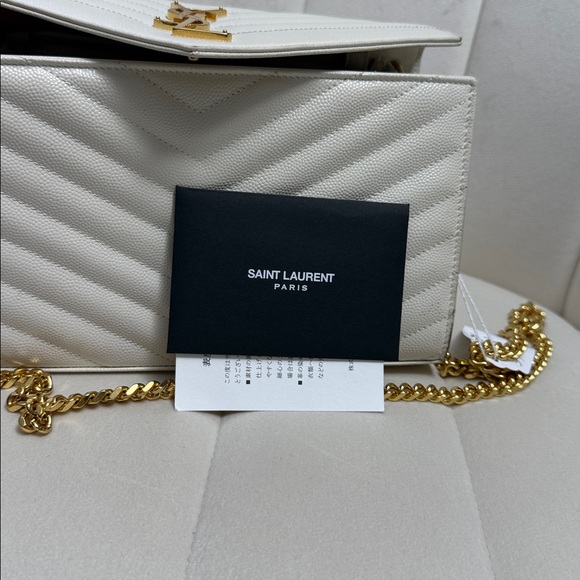 Yves Saint Laurent Cream Quilted Clutch with Gold Chain - Picture 3 of 5
